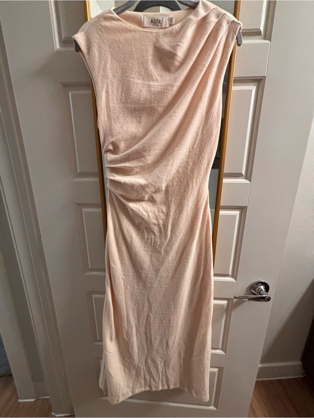 Astr Off white Midi Dress